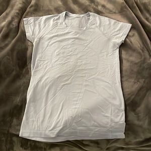 Lululemon, light blue swiftly tech, size 10